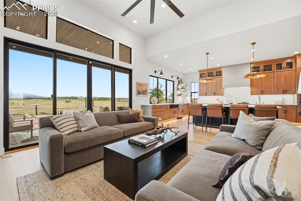 Image 2 of 28: Living Room