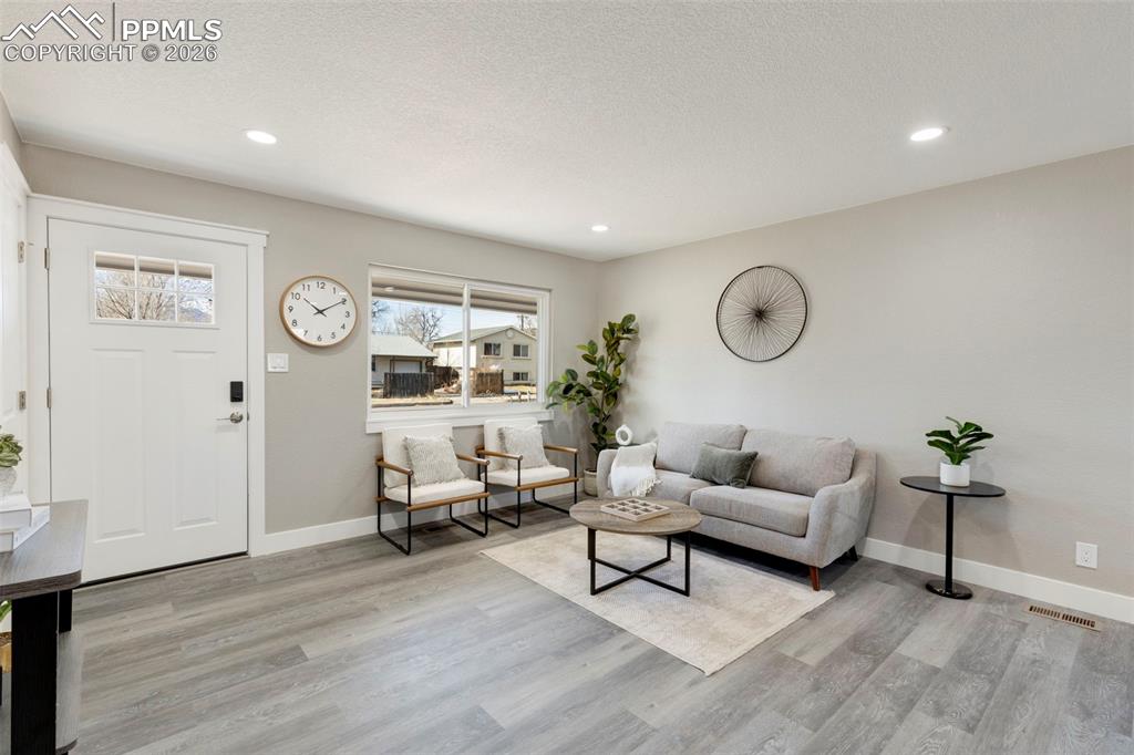 Image 5 of 15: Living Room