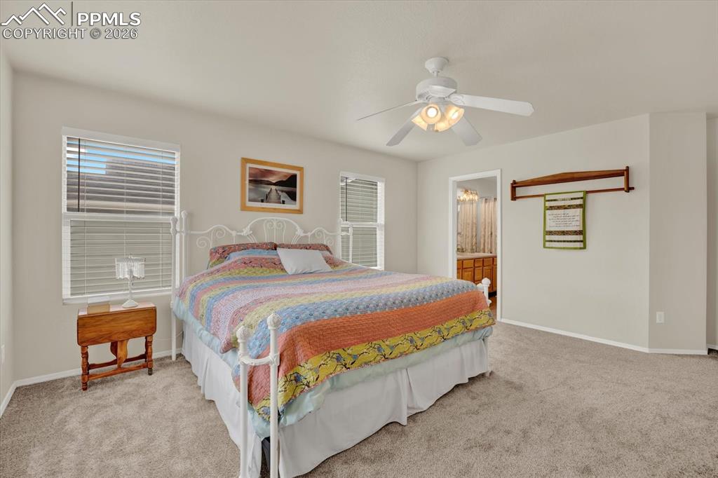 Image 18 of 48: Bedroom