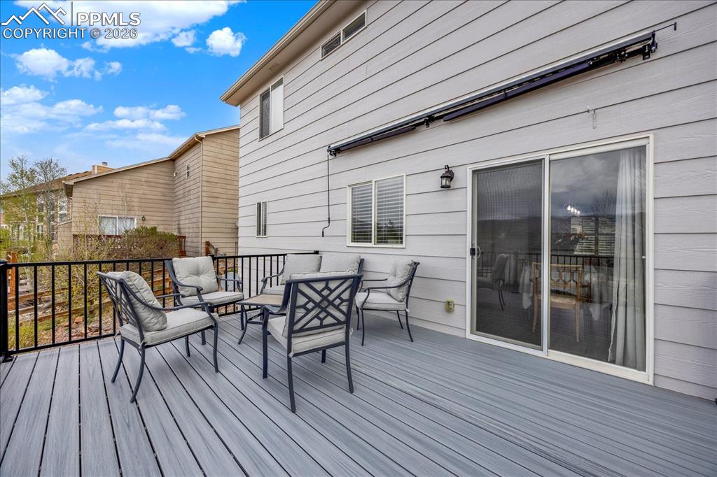 Image 31 of 48: Deck