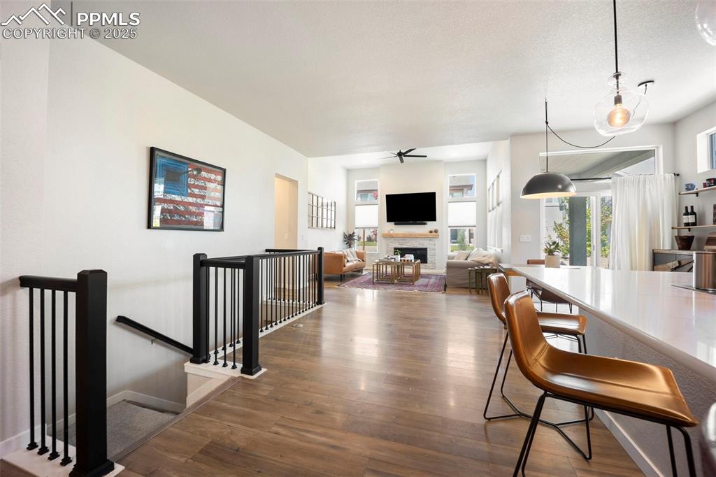 Image 18 of 50: Great Room