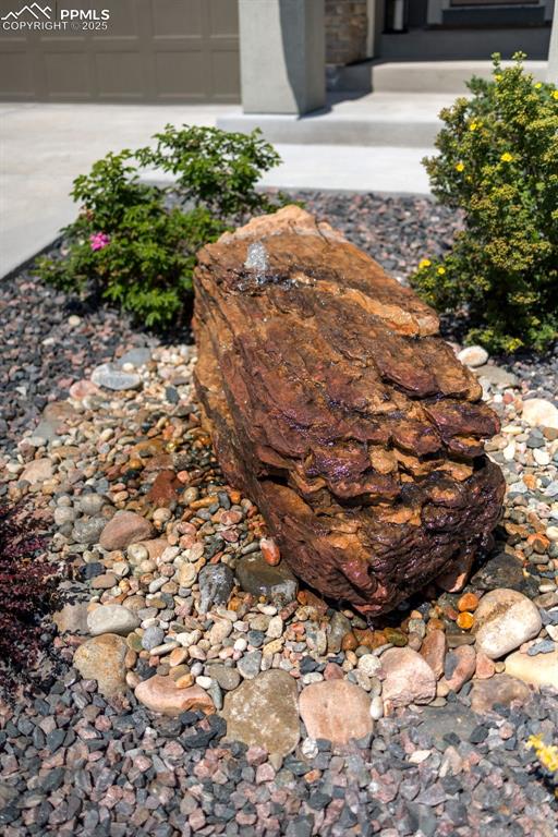 Image 49 of 50: Bubbling boulder