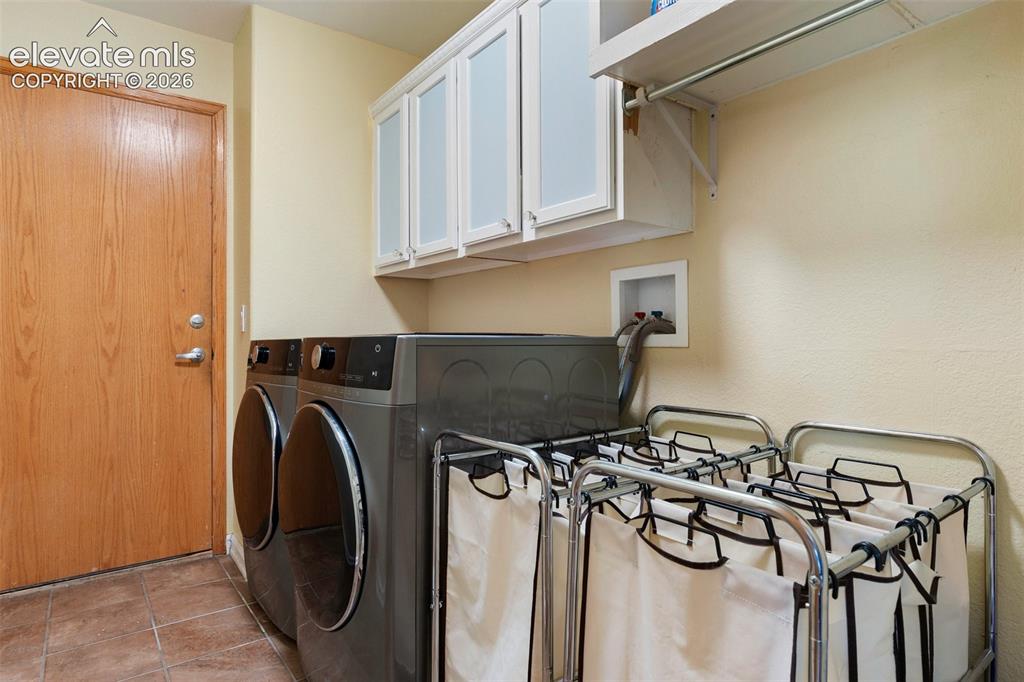Image 16 of 42: Laundry