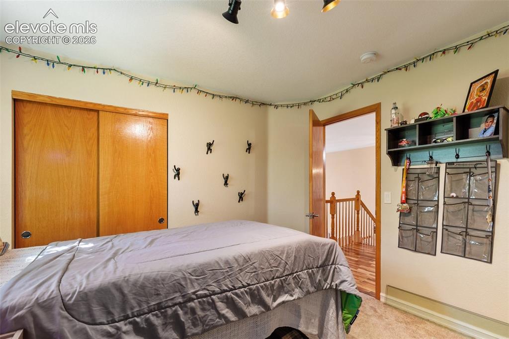 Image 41 of 42: Bedroom