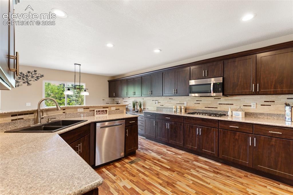 Image 6 of 42: Kitchen