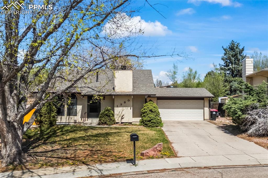 Image 1 of 42: Front of Structure