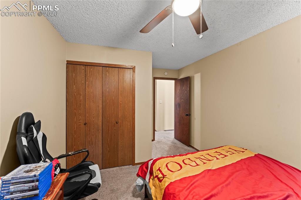 Image 26 of 42: Bedroom