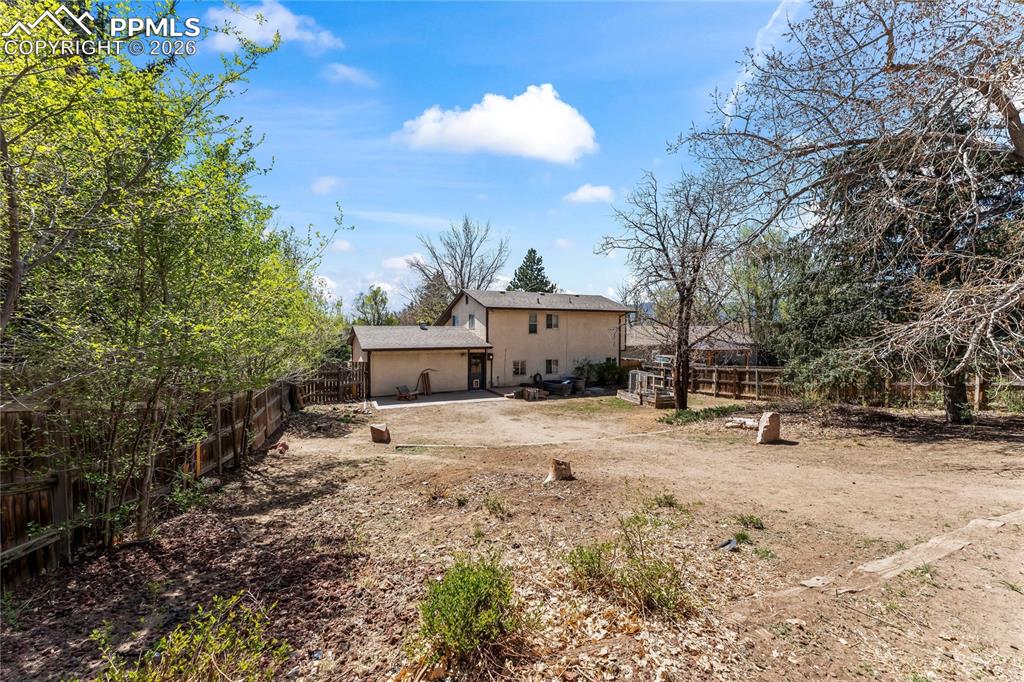 Image 33 of 42: Back of Structure