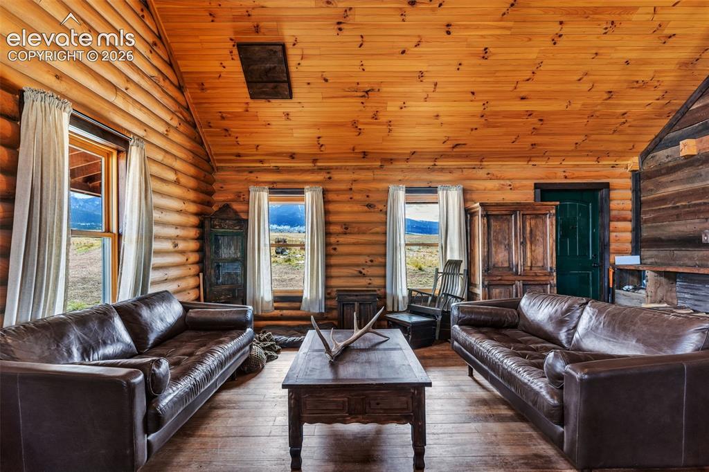 Image 6 of 42: Living Room
