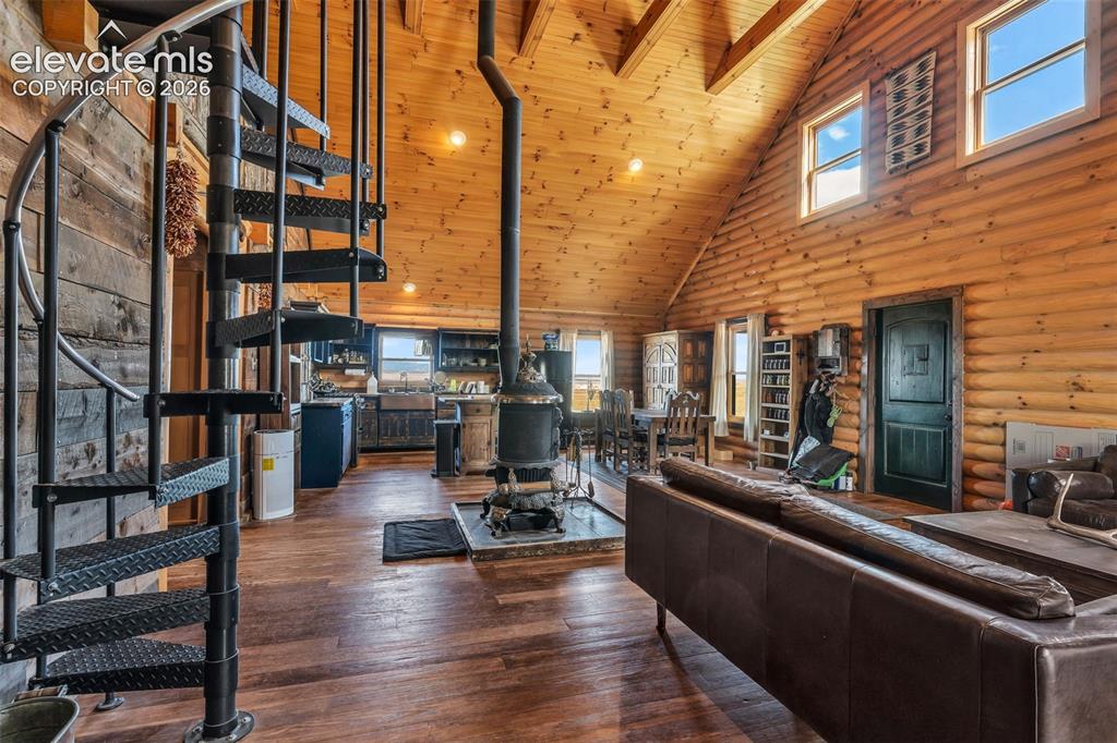 Image 7 of 42: Living Room