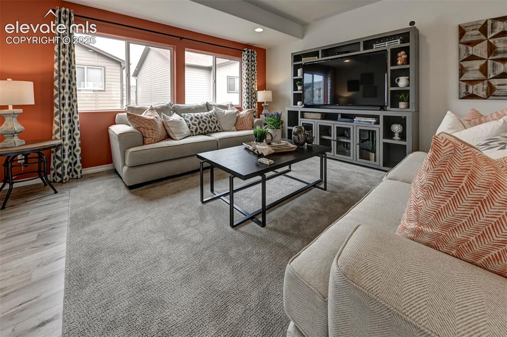 Image 19 of 30: *photo of previous model home of the same floorplan*