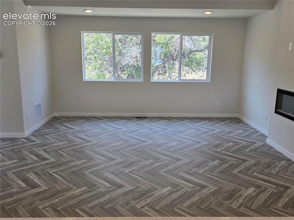 Image 8 of 30: Family Room
