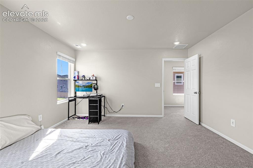 Image 17 of 42: Bedroom