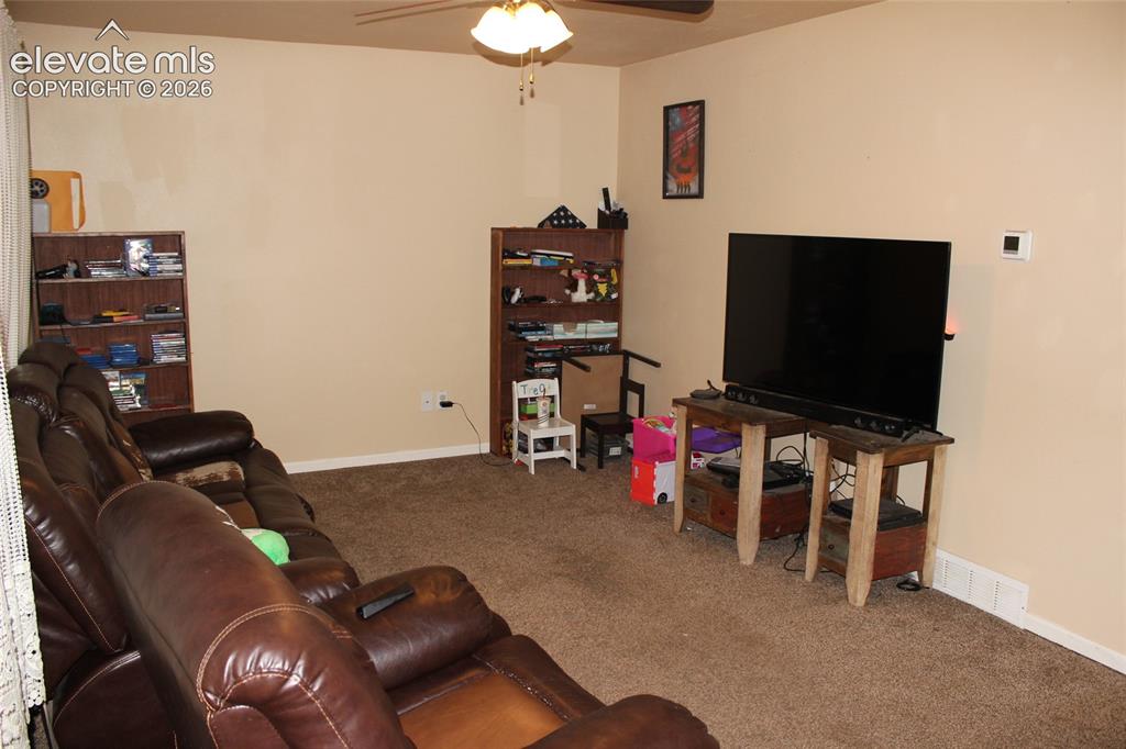 Image 5 of 19: Living Room