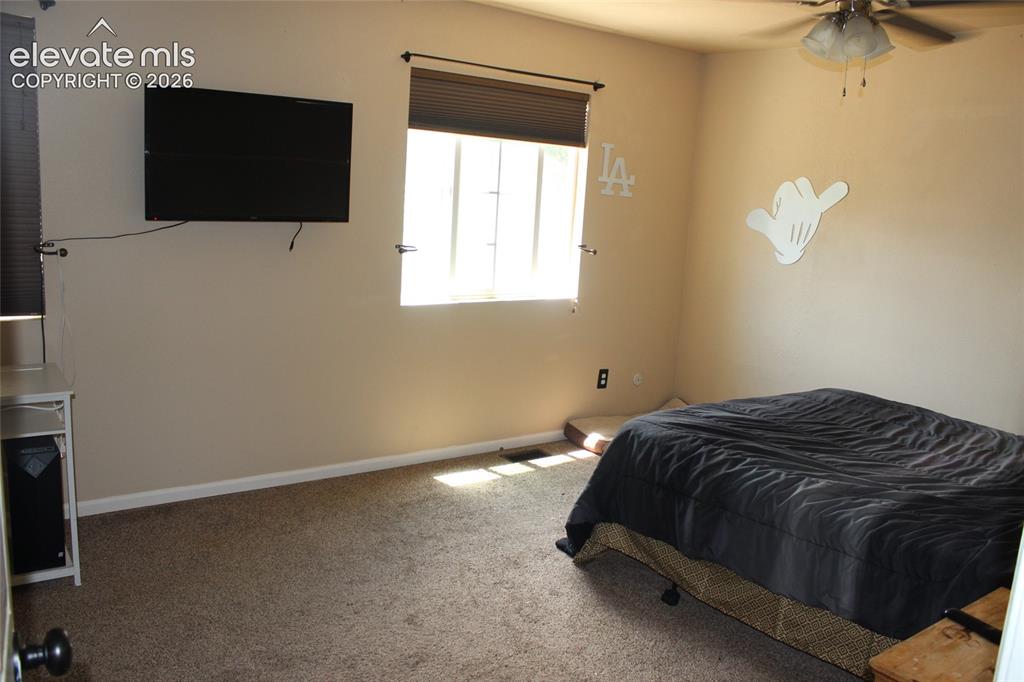 Image 9 of 19: Bedroom