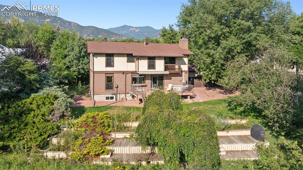 Image 42 of 49: Back of Structure