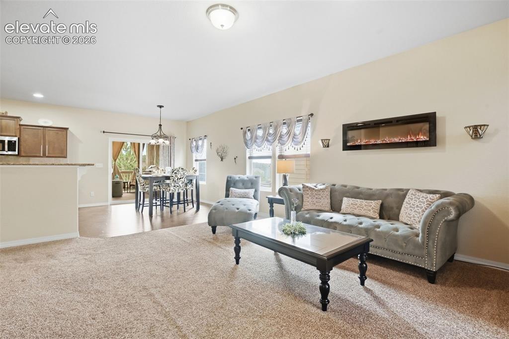 Image 9 of 50: Living Room