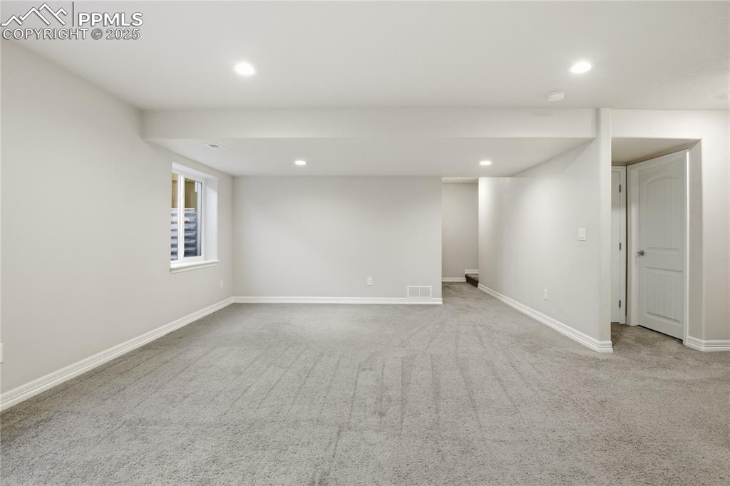 Image 22 of 40: Basement