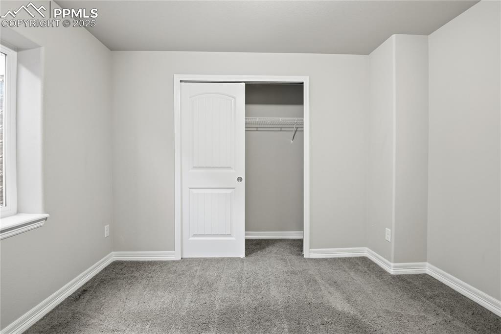 Image 26 of 40: Bedroom