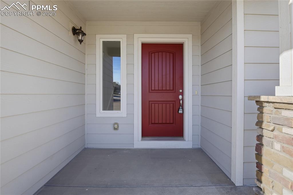 Image 3 of 40: Entry