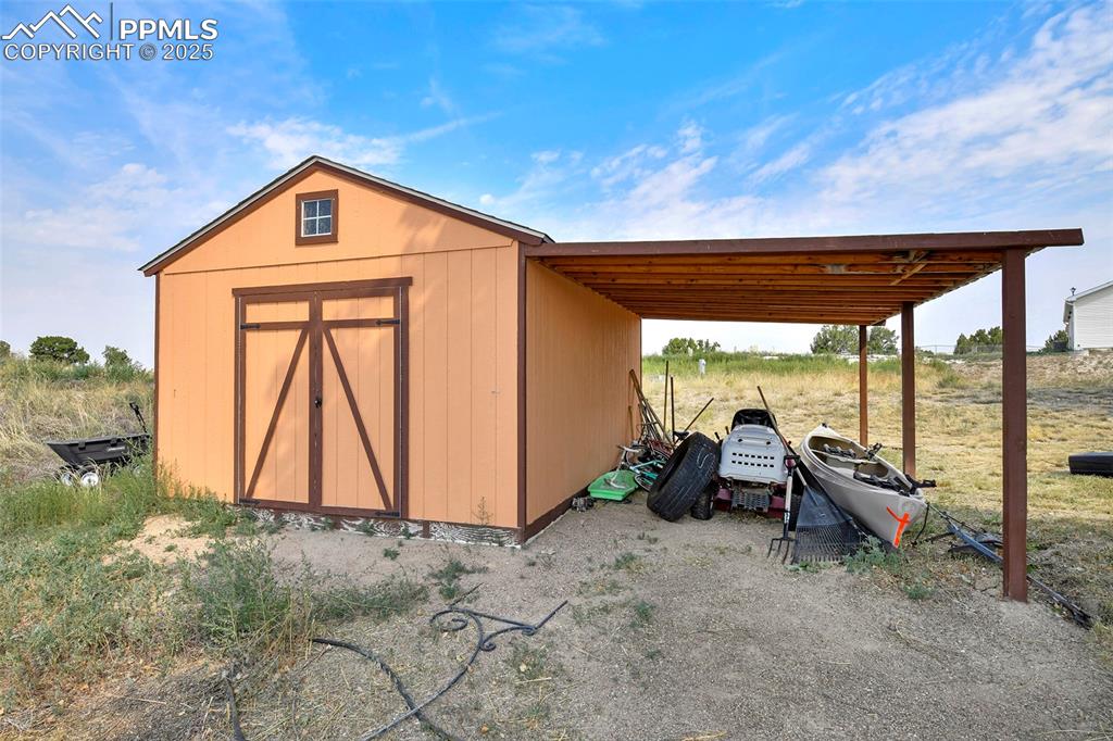 Image 19 of 22: View of shed