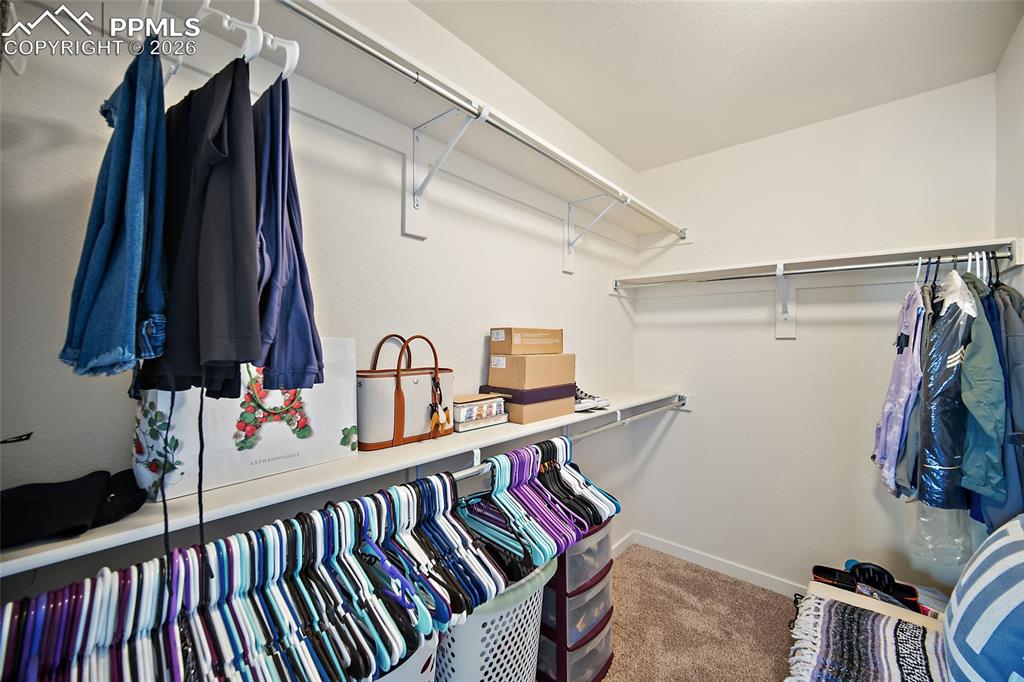 Image 11 of 35: Closet