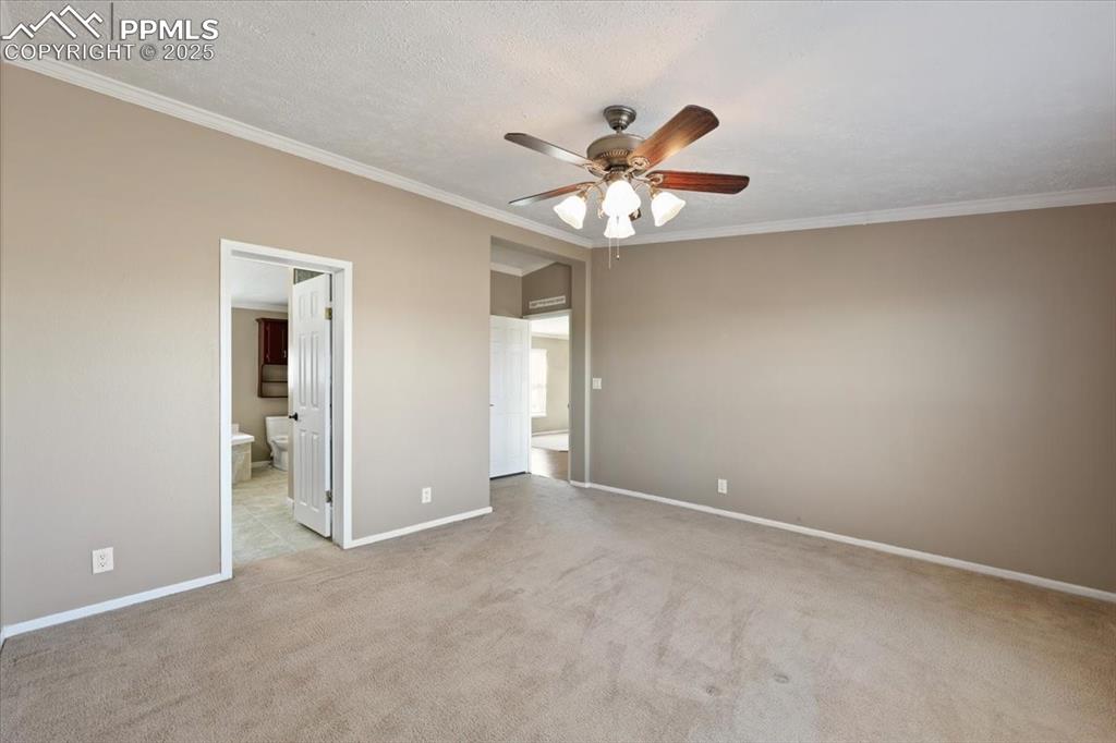 Image 22 of 35: Bedroom