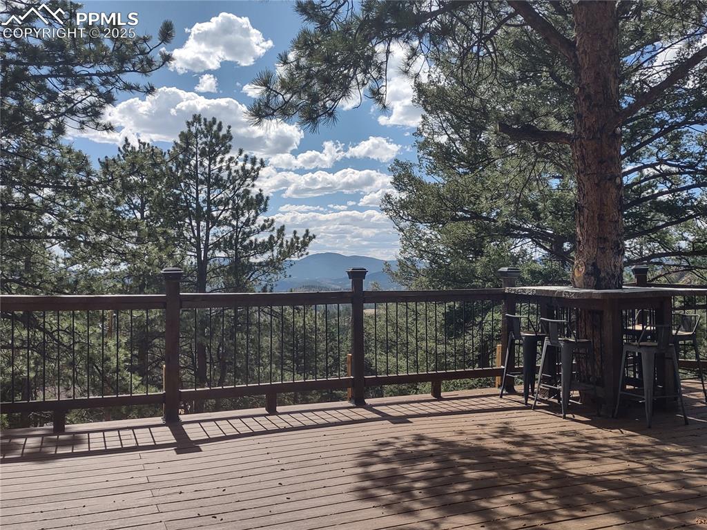 Image 14 of 50: Tree table