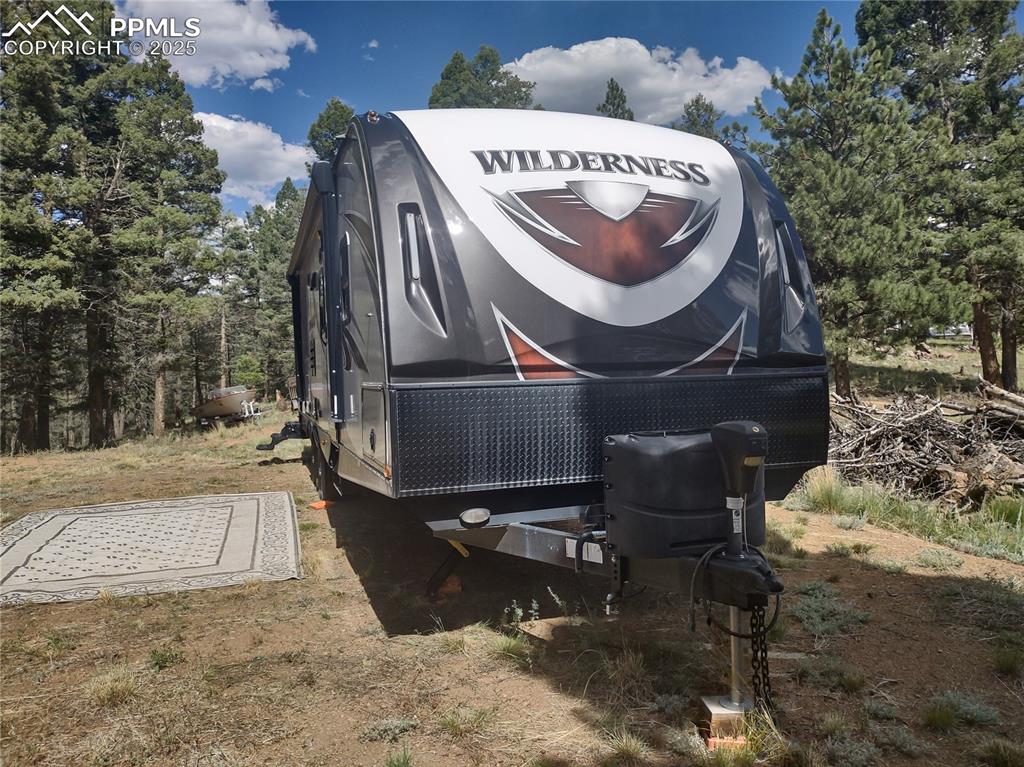 Image 31 of 50: RV front