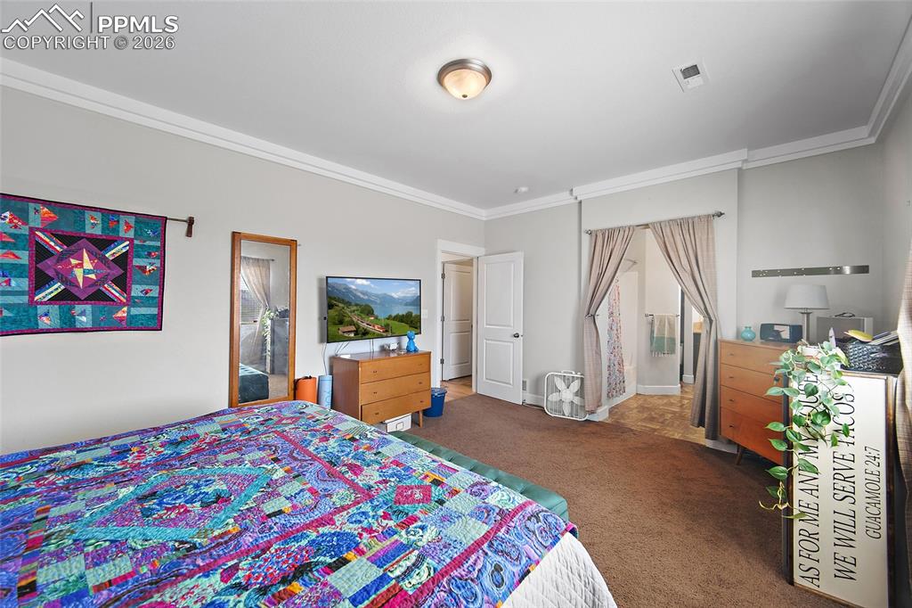 Image 20 of 49: Bedroom