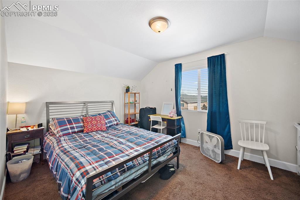 Image 27 of 49: Bedroom