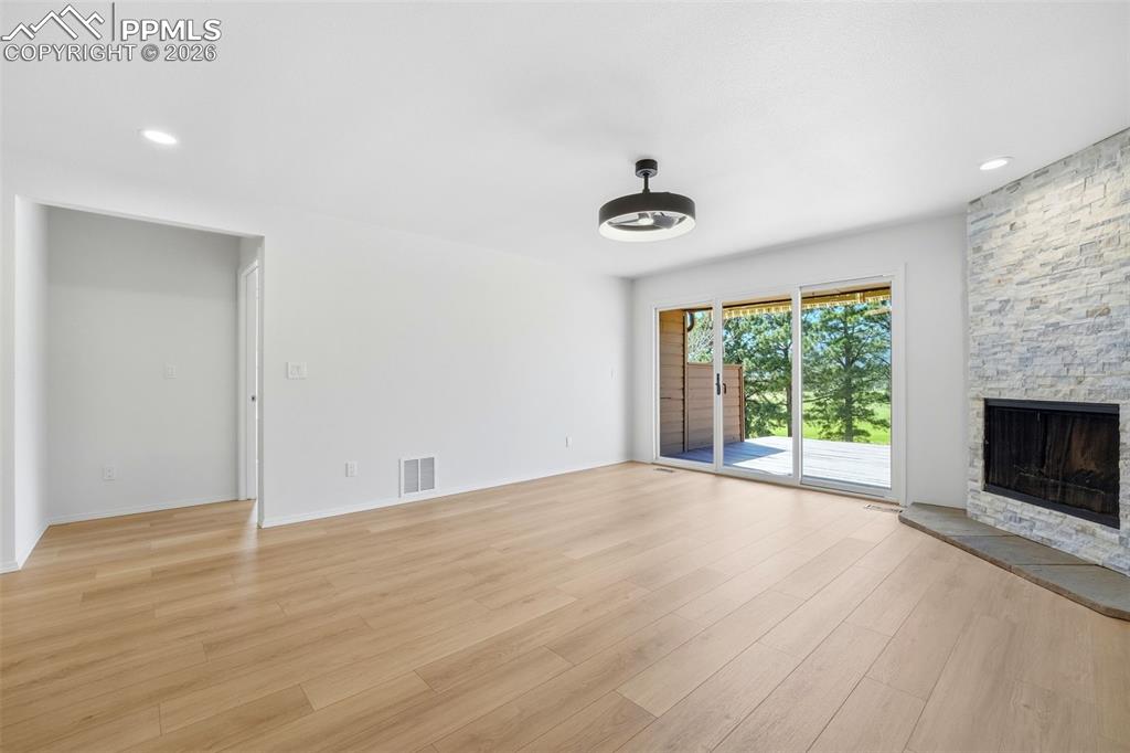 Image 15 of 50: Living Room