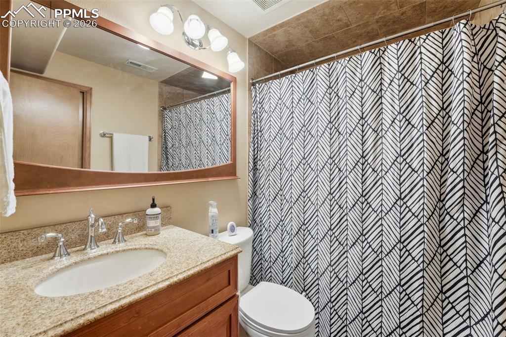 Image 46 of 50: Basement Bath