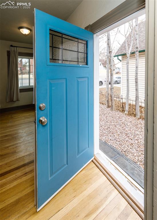 Image 3 of 50: Entry