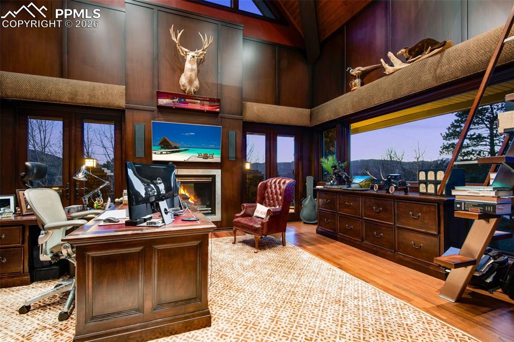 Image 31 of 50: Kitchen