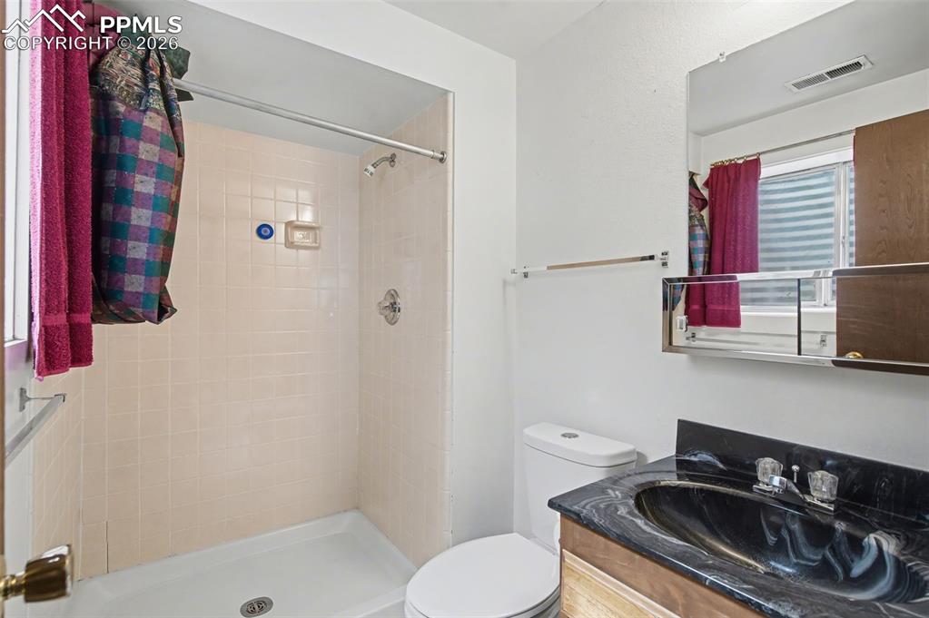 Image 20 of 44: Master Bathroom