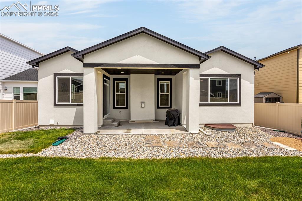 Image 31 of 42: Front of Structure