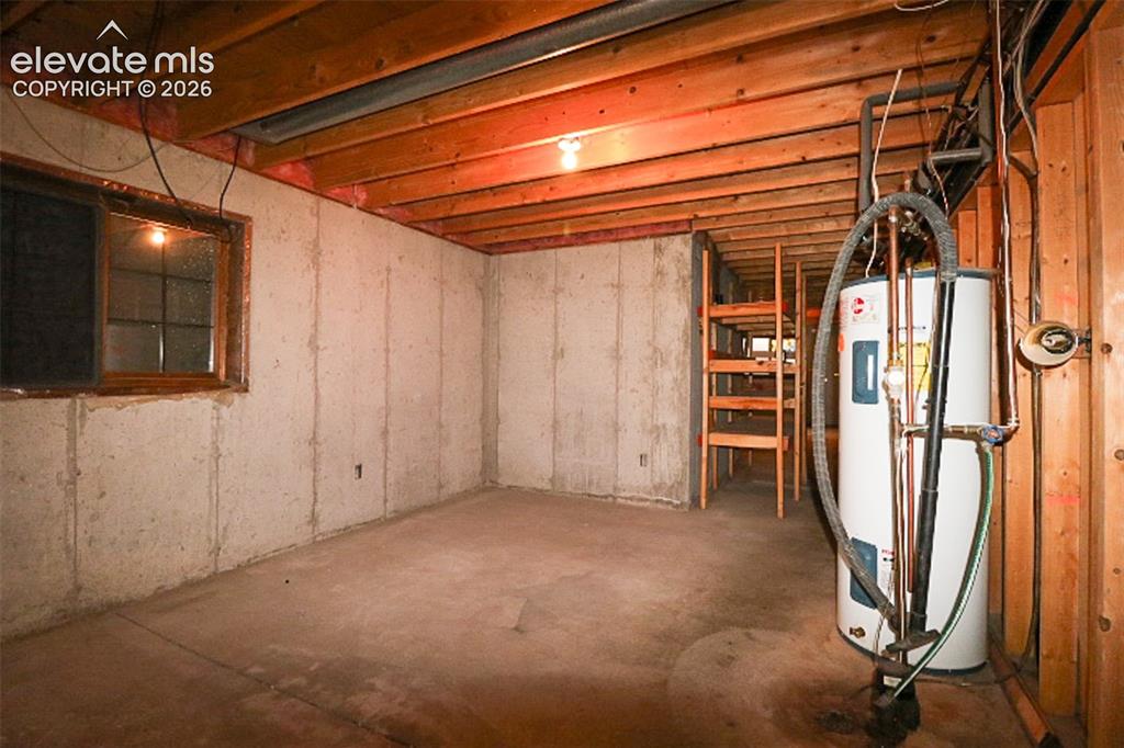 Image 30 of 39: Basement