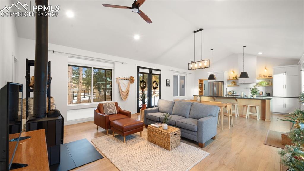 Image 11 of 33: Living Room