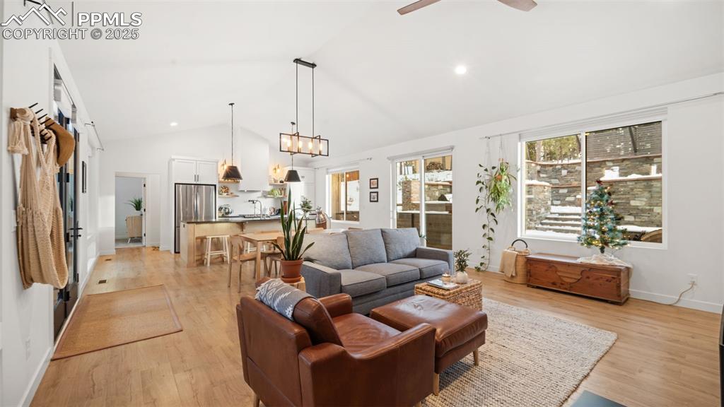 Image 5 of 33: Living Room