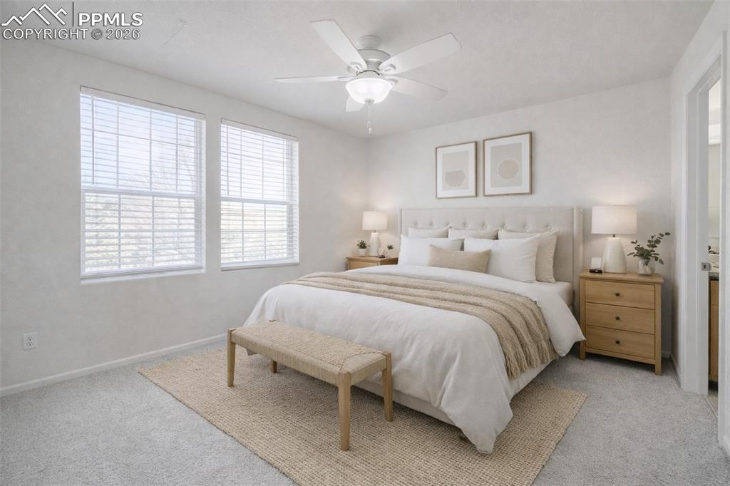 Image 8 of 13: Bedroom