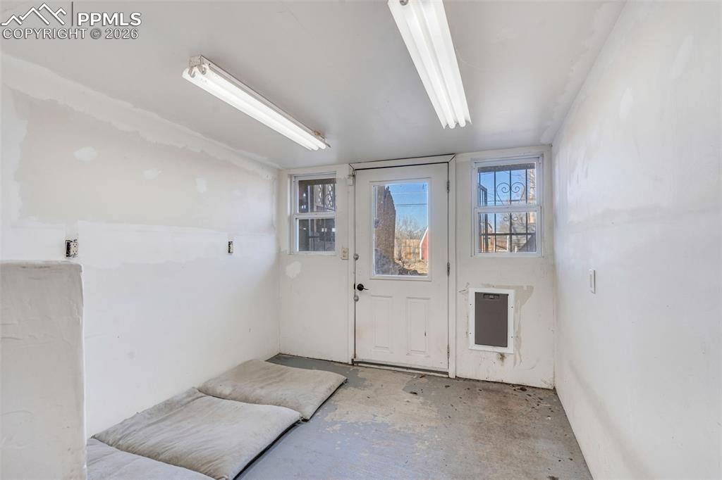 Image 31 of 43: No Description Available