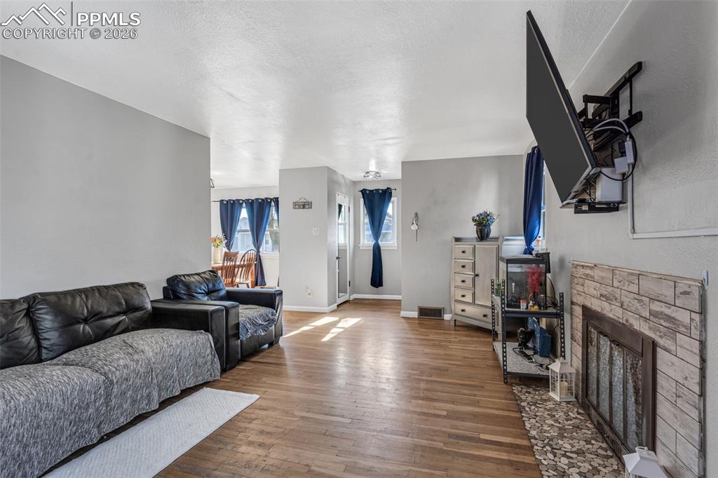 Image 9 of 43: No Description Available