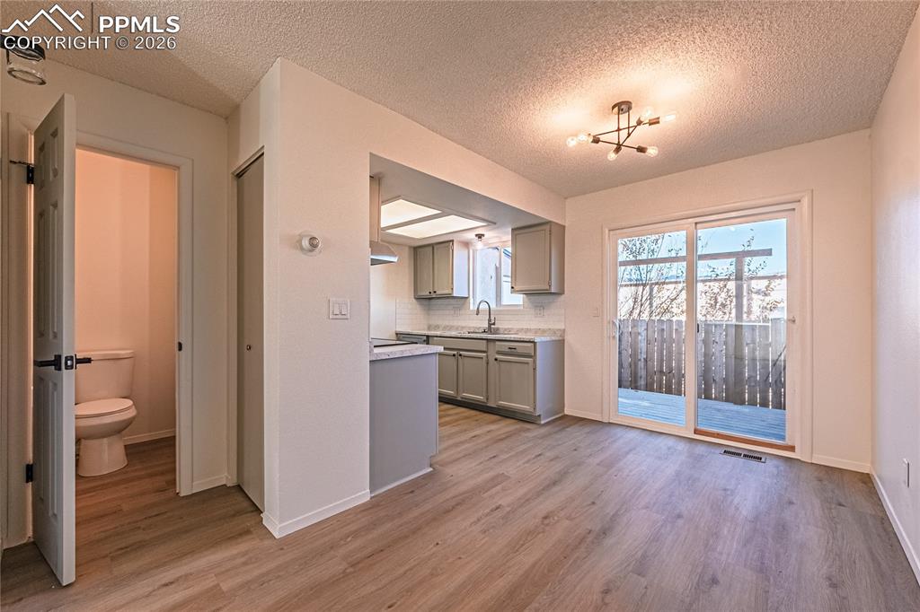 Image 6 of 22: Kitchen