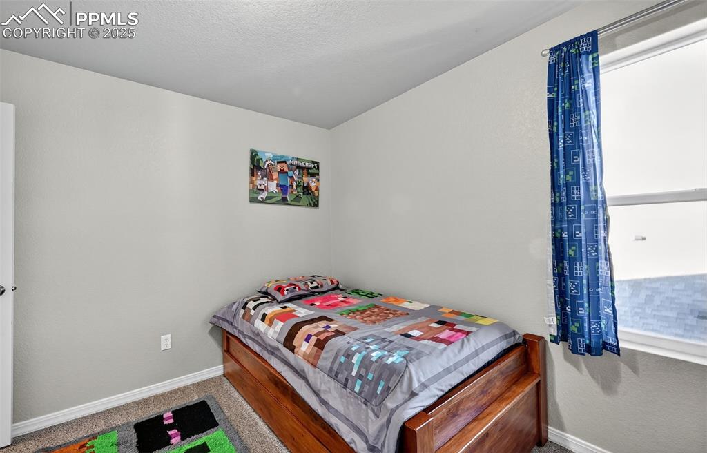 Image 21 of 46: Bedroom