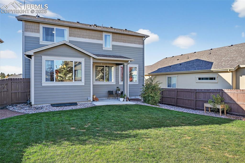 Image 34 of 46: Back of Structure