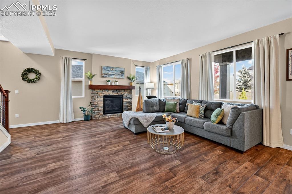 Image 9 of 46: Living Room