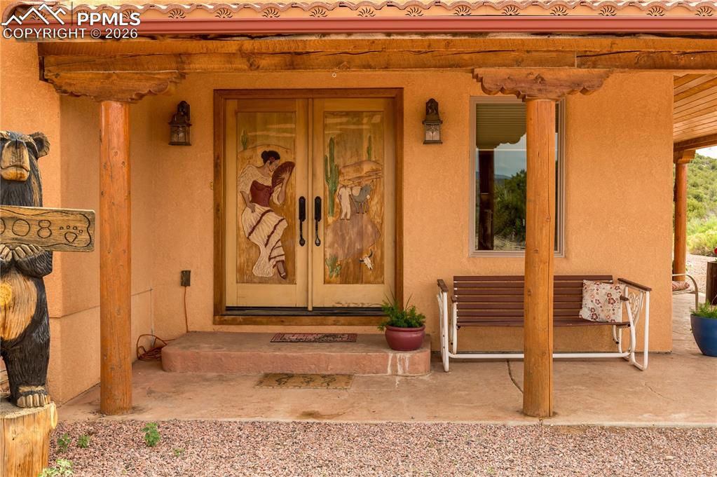 Image 3 of 20: Entry