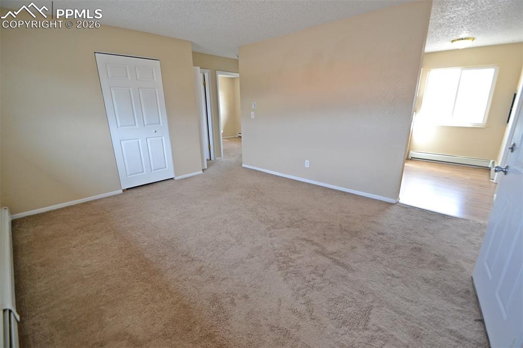 Image 8 of 27: Bedroom