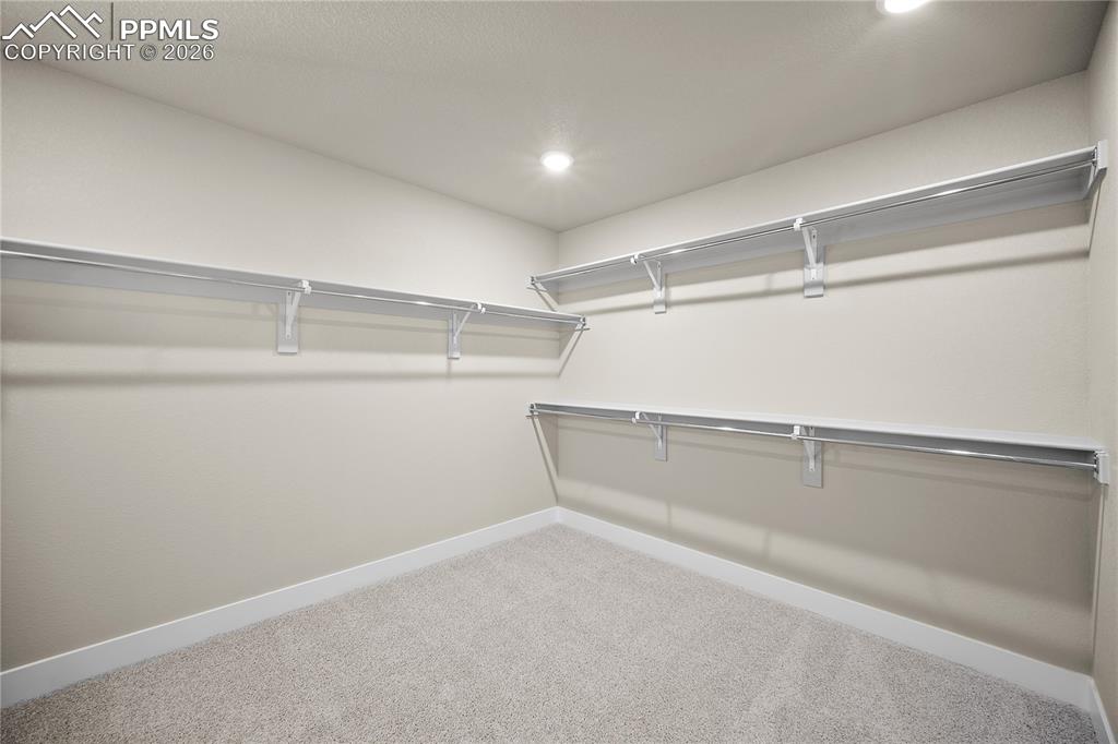 Image 36 of 49: Closet